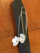 Load image into Gallery viewer, Wild flower Earrings